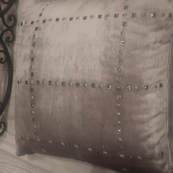 Callisto home accent pillow regular price 125usd - Picture 1 of 11